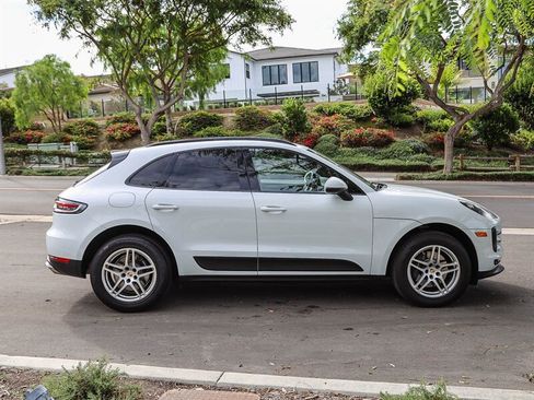 Used 2020 Porsche Macan AWD/4WD image 7