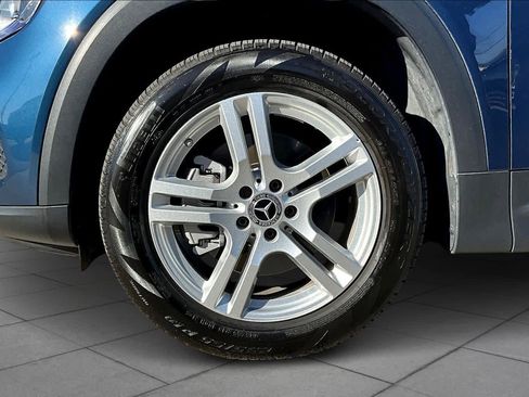 Used 2023 Mercedes-Benz GLB 250 image 10