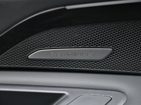 New 2025 Audi Q5 Premium Plus image 16