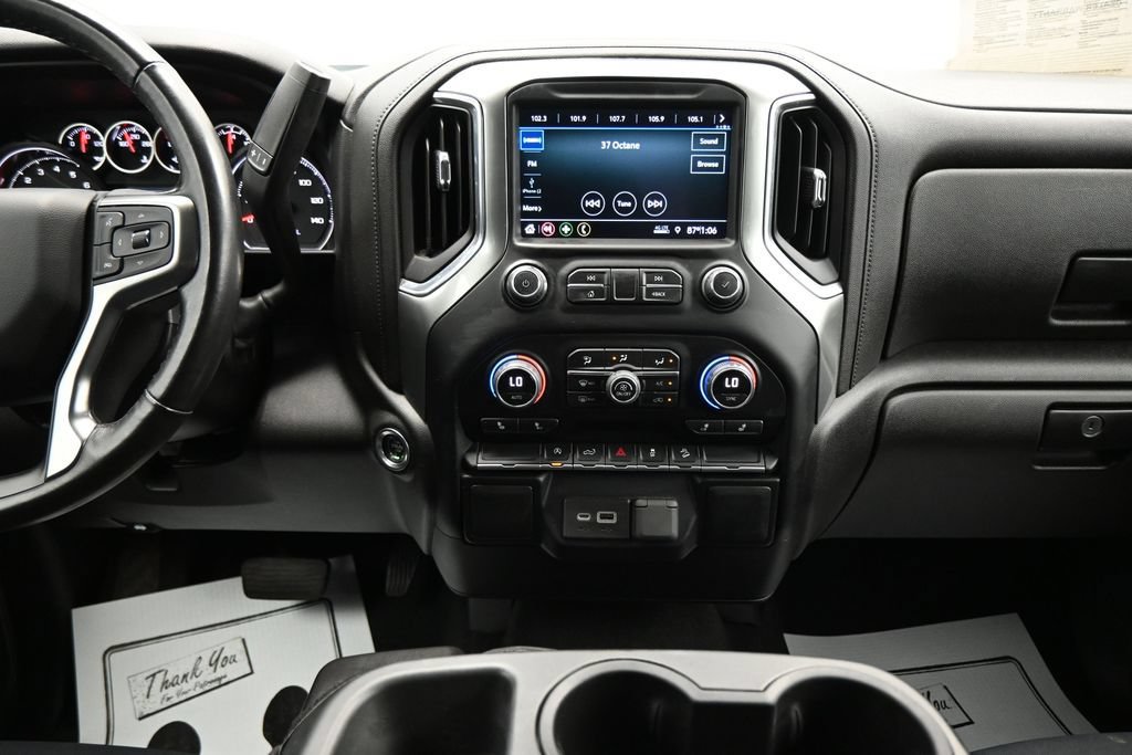 Used 2022 Chevrolet Silverado 1500 RST w/ LPO, Blackout Package AWD/4WD image 19