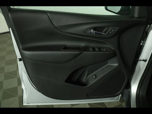 Used 2022 Chevrolet Equinox LT FWD image 21