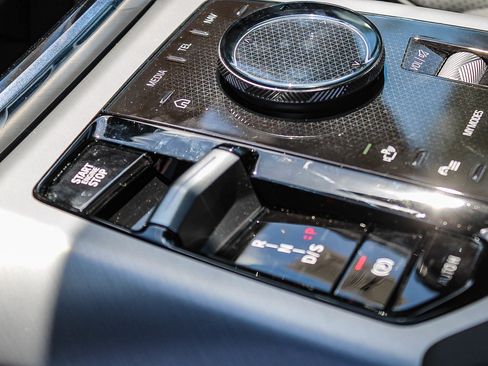 New 2026 BMW X3 xDrive30 w/ Premium Package AWD/4WD image 19