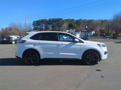 Used 2024 Ford Edge ST w/ Equipment Group 401A image 14