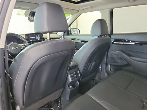 Used 2021 Kia Seltos EX AWD/4WD image 11