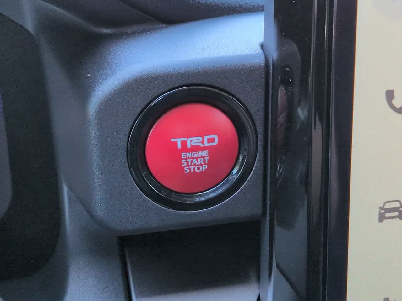 Certified 2026 Toyota 4Runner TRD Off-Road Premium AWD/4WD image 27