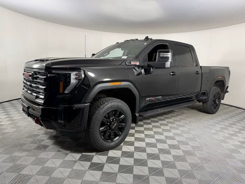 Used 2024 GMC Sierra 3500 AT4 w/ AT4 Premium Plus Package image 2