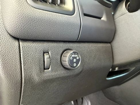 Used 2021 Chevrolet Colorado LT w/ LT Convenience Package image 37