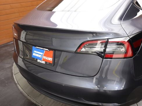 Used 2021 Tesla Model 3 Standard Range Plus RWD image 45
