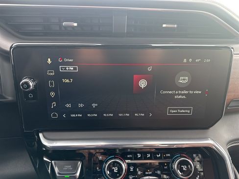 Used 2024 GMC Sierra 2500 Denali Ultimate image 3