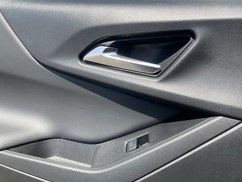 Used 2026 Chevrolet Equinox LT FWD image 10