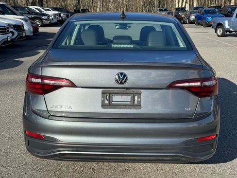 Certified 2024 Volkswagen Jetta SE FWD image 6