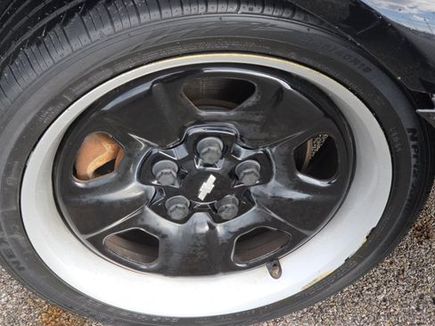 Used 2013 Chevrolet Camaro LS image 7