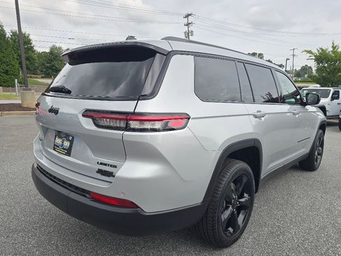 New 2025 Jeep Grand Cherokee L Limited w/ Black Appearance Package image 3