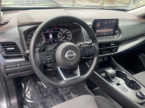 Certified 2023 Nissan Rogue SV image 10