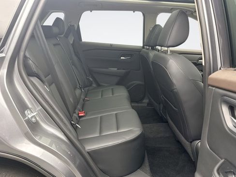 Used 2023 Nissan Rogue SV w/ SV Premium B Package AWD/4WD image 18