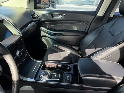 Used 2019 Ford Edge Titanium w/ Equipment Group 301A image 21