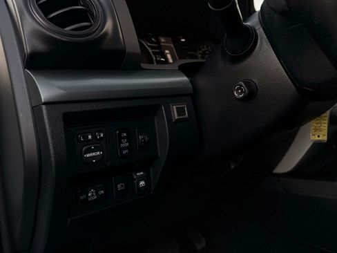 Used 2018 Toyota Tundra Platinum image 23