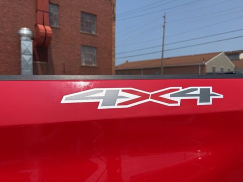 Used 2022 Chevrolet Silverado 1500 Custom image 11