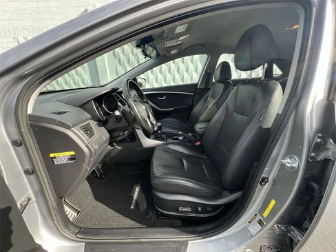 Used 2014 Hyundai Elantra GT w/ Option Group 02 image 10