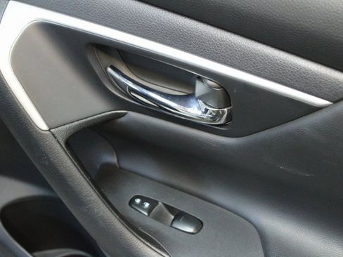 Used 2018 Nissan Altima 2.5 S image 9