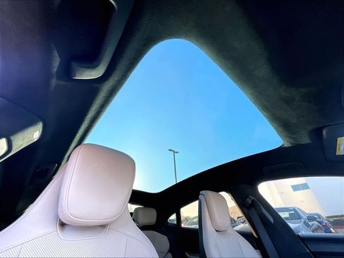 Used 2020 Porsche Taycan Turbo image 21