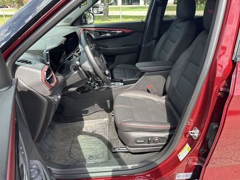 Certified 2025 Chevrolet TrailBlazer RS w/ Driver Confidence Package FWD image 41