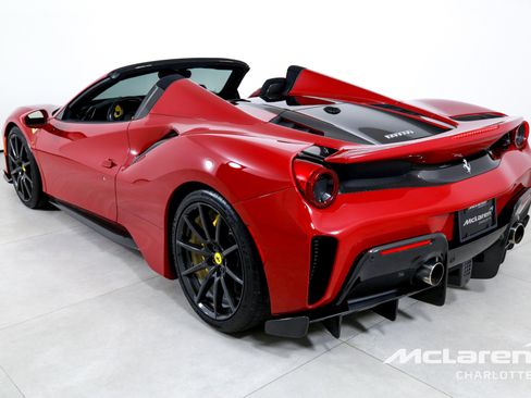 Used 2020 Ferrari 488 Pista Spider image 7