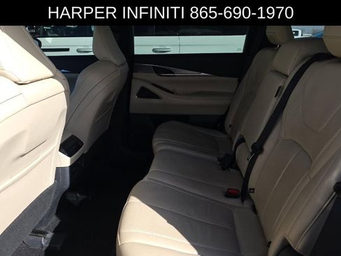 Used 2023 INFINITI QX60 Luxe w/ Performance Audio Package image 8
