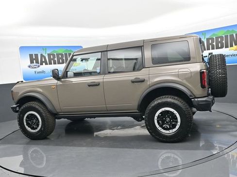 New 2025 Ford Bronco Badlands w/ Sasquatch Package image 3