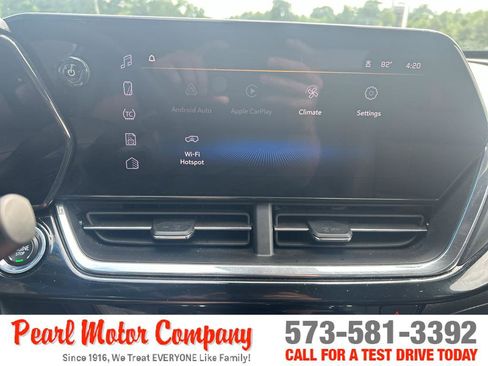 Used 2024 Chevrolet Trax RS w/ Sunroof Package FWD image 15