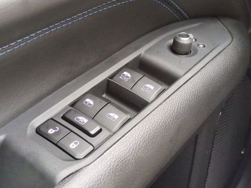 New 2026 Jeep Compass Latitude AWD/4WD image 22