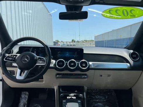Used 2022 Mercedes-Benz GLB 250 w/ Premium Package Lite image 16
