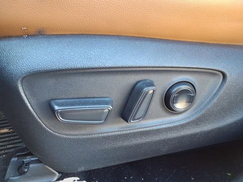 Used 2022 Toyota Highlander Platinum image 14