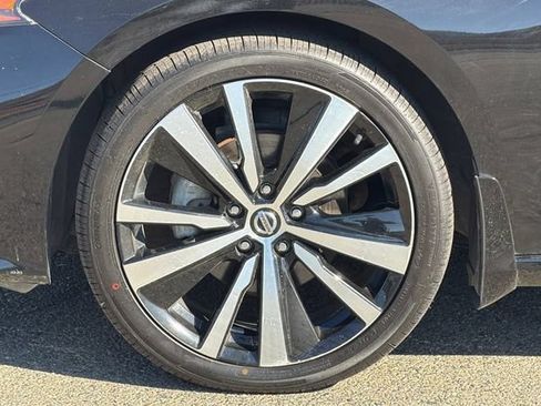 Used 2021 Nissan Altima 2.5 SR w/ SR Premium Package FWD image 29