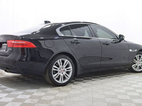 Used 2019 Jaguar XE Prestige image 8