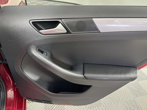 Used 2017 Volkswagen Jetta S FWD image 39