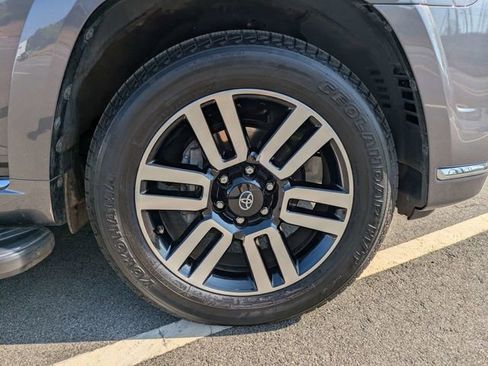 Used 2022 Toyota 4Runner Limited image 11