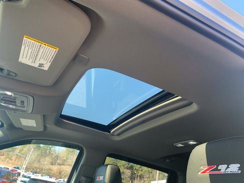 New 2025 Chevrolet Silverado 1500 RST AWD/4WD image 21