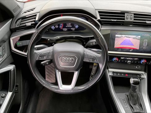 Used 2019 Audi Q3 2.0T Premium image 5