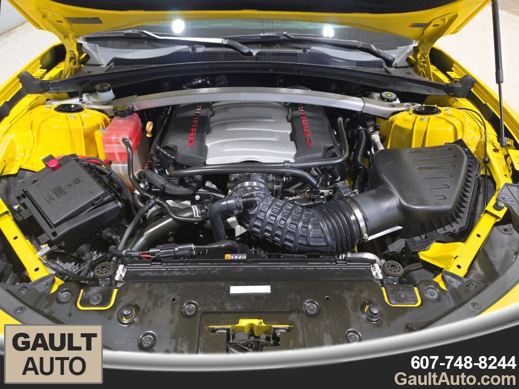 Used 2016 Chevrolet Camaro SS RWD image 16