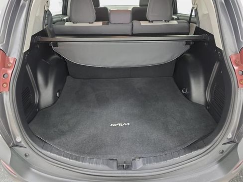 Used 2014 Toyota RAV4 XLE AWD/4WD image 35