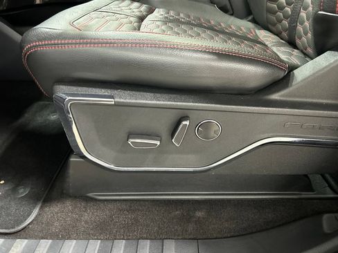 Used 2022 Ford F150 Lariat w/ Equipment Group 502A High AWD/4WD image 10