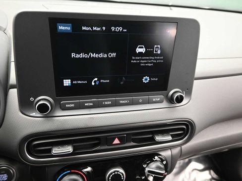 Used 2023 Hyundai Kona SEL image 17