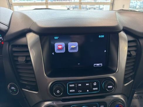 Used 2018 Chevrolet Suburban Premier AWD/4WD image 33