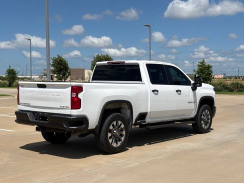 Used 2025 Chevrolet Silverado 2500 Custom w/ Custom Value Package AWD/4WD image 7
