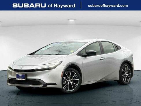 Used 2024 Toyota Prius XLE image 1