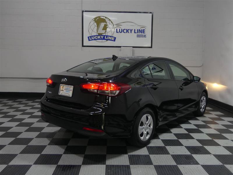 Used 2017 Kia Forte LX FWD image 10