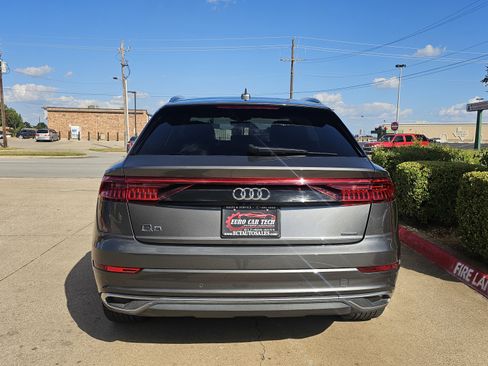 Used 2019 Audi Q8 Premium Plus image 4