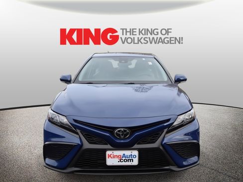 Used 2023 Toyota Camry SE image 7