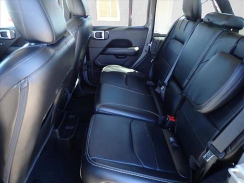 Used 2022 Jeep Wrangler Unlimited Sahara w/ Cold Weather Group AWD/4WD image 9